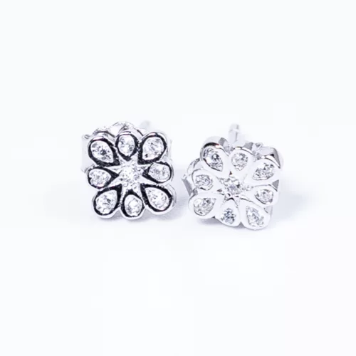 Nyolc cseppes Swarovski köves ezüst fülbevaló