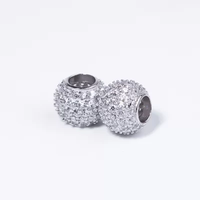 Csillogó gömb Swarovski köves ezüst medál