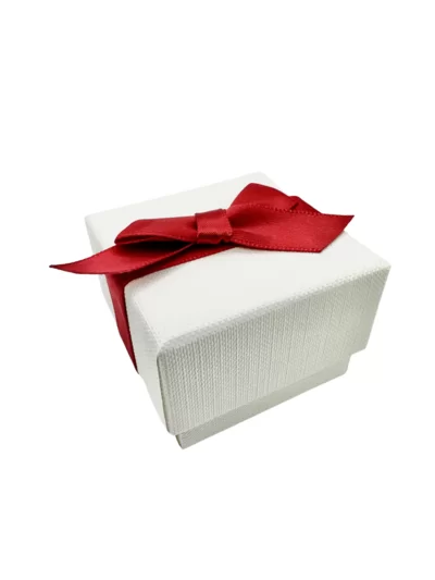 Piros szalagos díszdoboz fülbevalónak, gyűrűnek