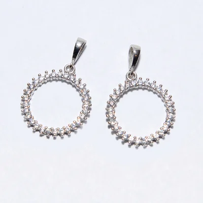 Swarovski köves vékony kör ezüst medál
